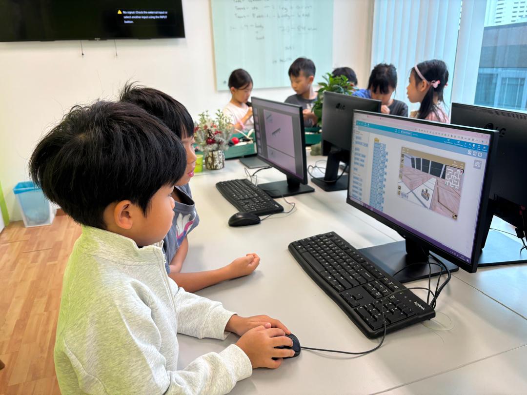 Coding classes vs. general tuition: what's actually different